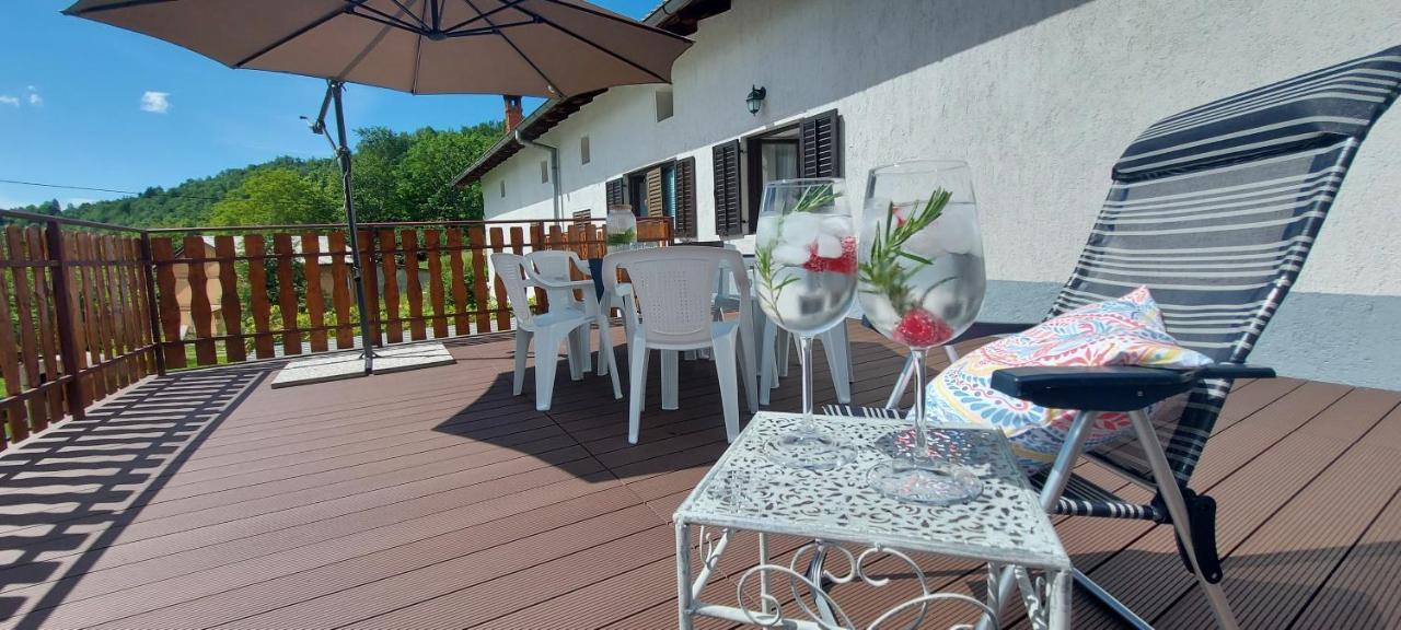 Apartma Pr' Ivani Miskorinovi Breginj Exterior photo
